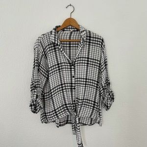 Tie Front Black and White Flannel, Medium